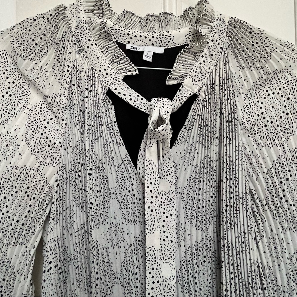 DR2 Black and White Bow Tie Patterned Dress